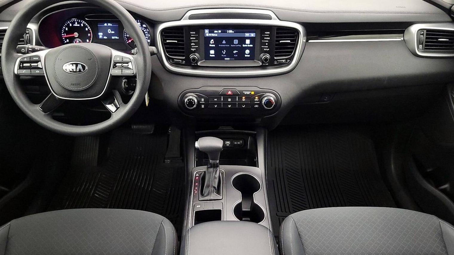 KIA SORENTO 2019 5XYPG4A37KG520865 image