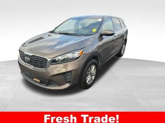 KIA SORENTO 2019 5XYPG4A33KG550445 image