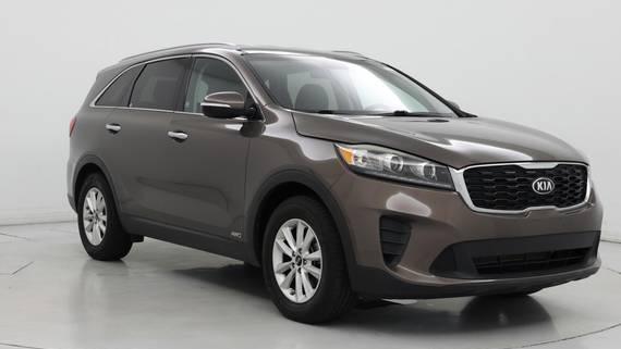 KIA SORENTO 2019 5XYPGDA35KG440125 image