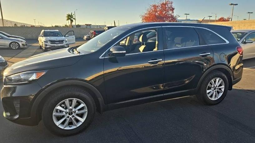 KIA SORENTO 2019 5XYPG4A34KG586225 image