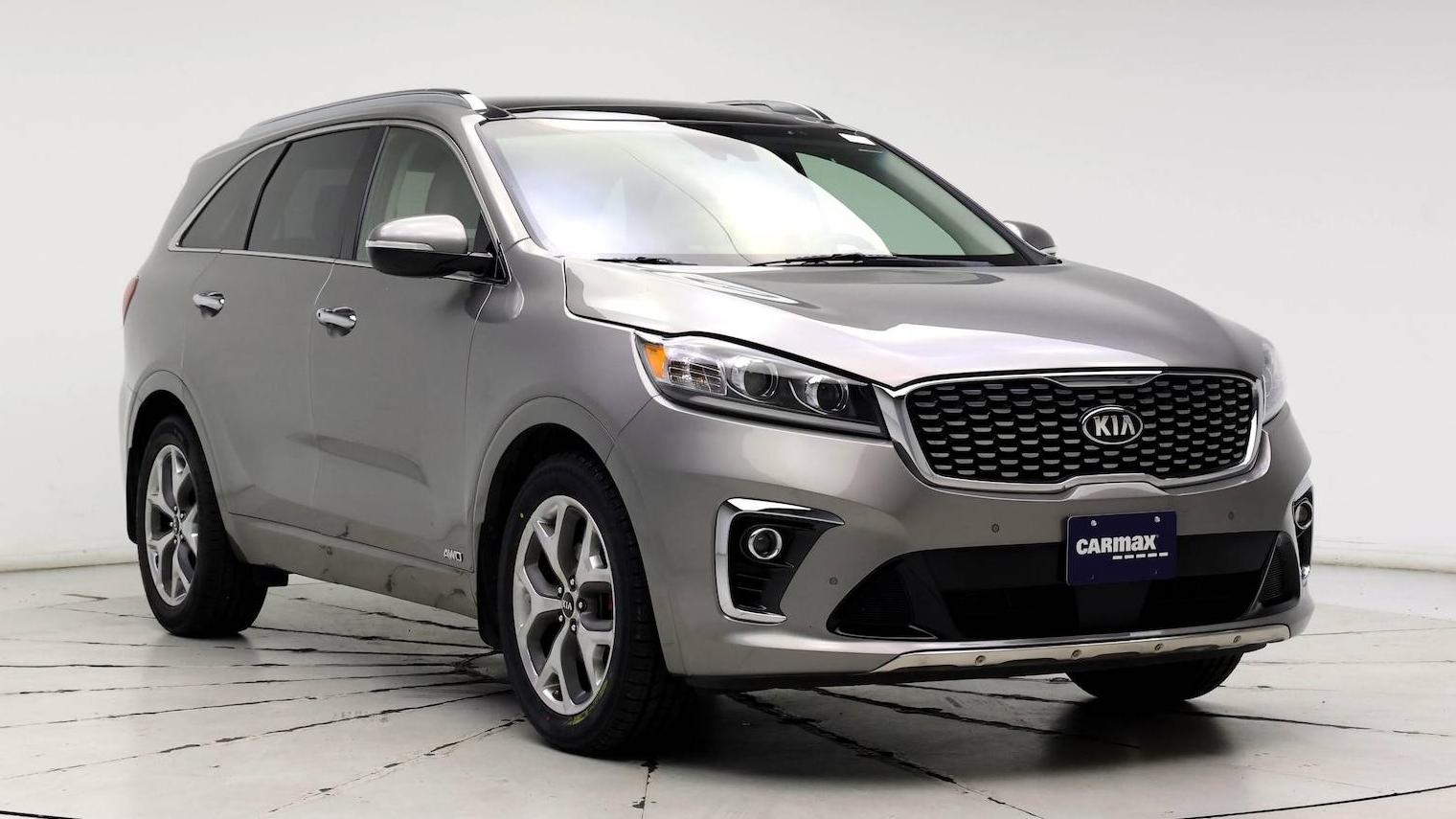 KIA SORENTO 2019 5XYPKDA55KG509105 image