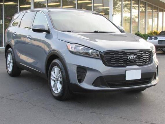 KIA SORENTO 2019 5XYPG4A34KG604545 image