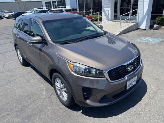 KIA SORENTO 2019 5XYPG4A56KG484684 image