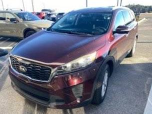 KIA SORENTO 2019 5XYPG4A32KG443662 image