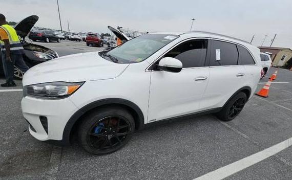 KIA SORENTO 2019 5XYPGDA34KG437071 image
