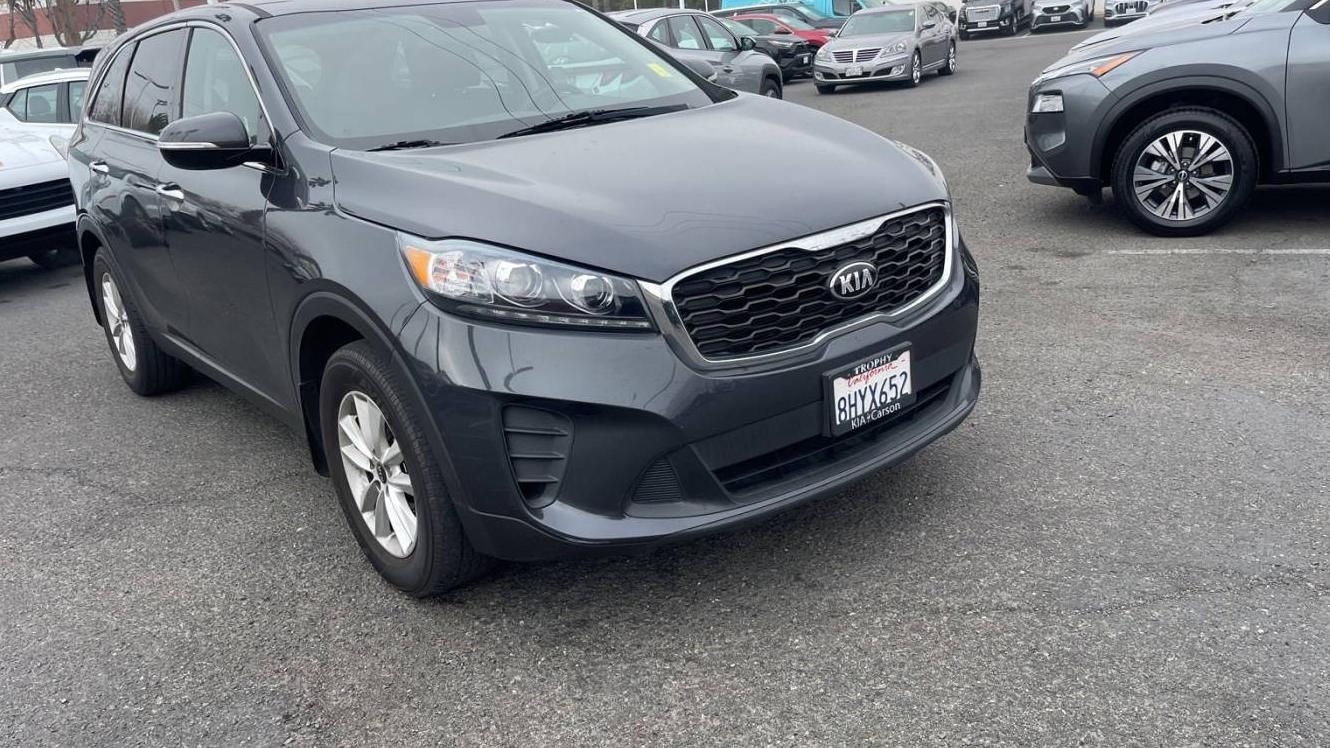 KIA SORENTO 2019 5XYPG4A30KG550869 image