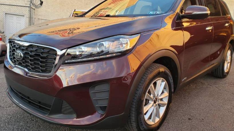 KIA SORENTO 2019 5XYPGDA52KG497674 image