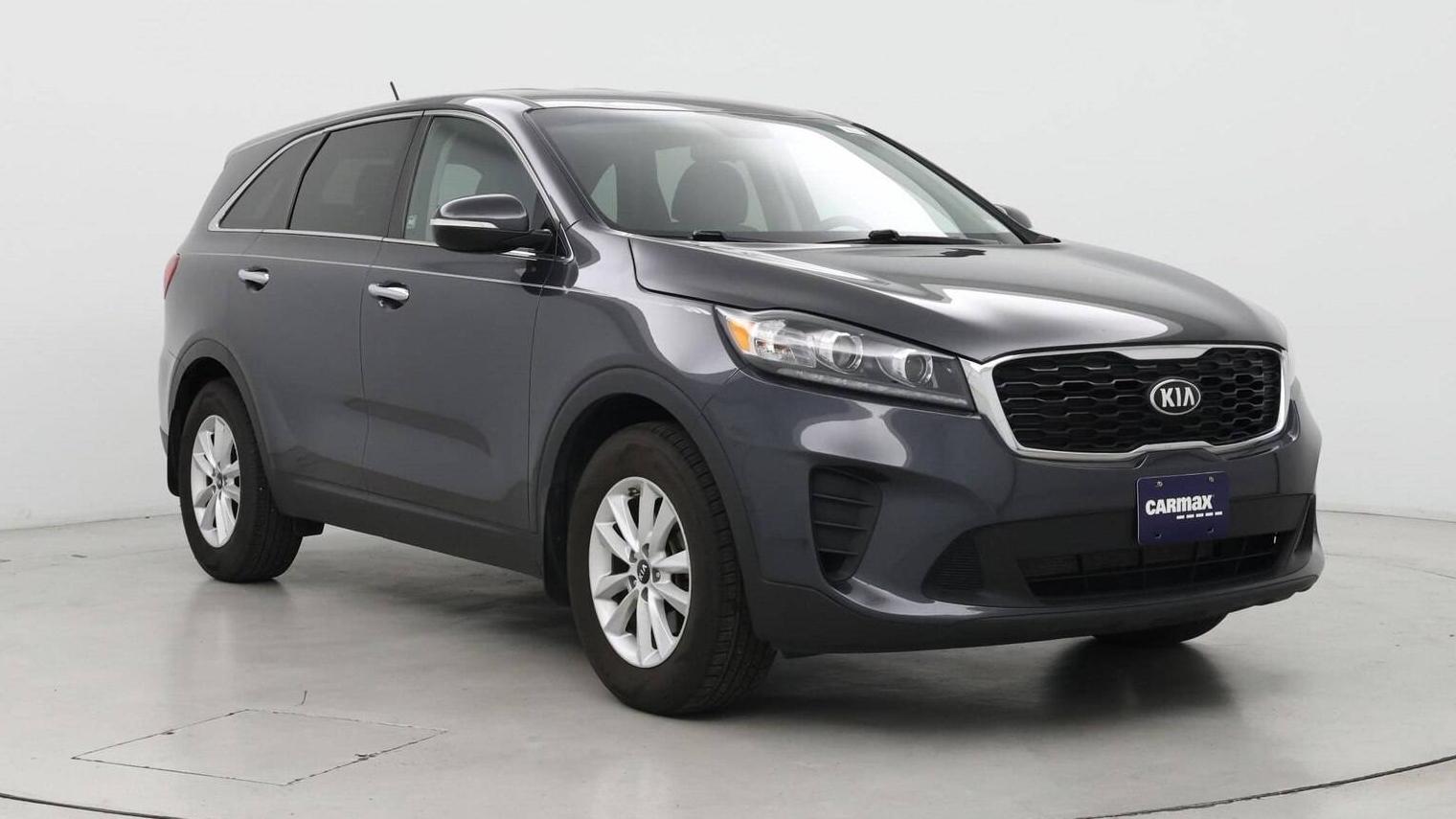 KIA SORENTO 2019 5XYPG4A53KG496503 image