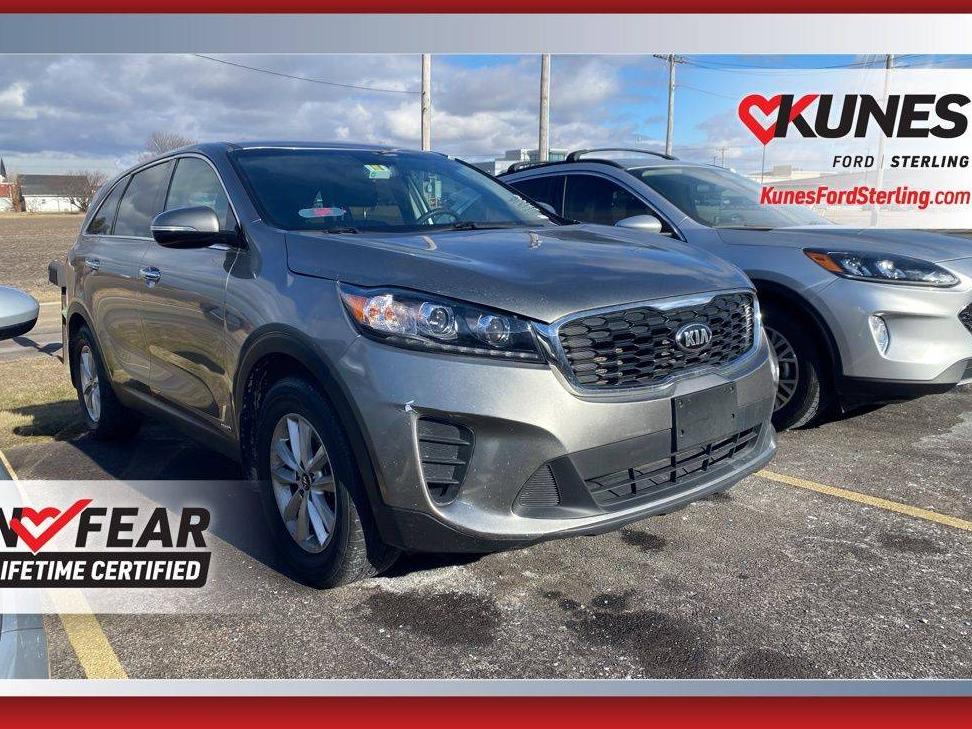 KIA SORENTO 2019 5XYPGDA30KG527818 image