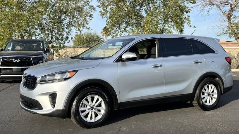 KIA SORENTO 2019 5XYPG4A38KG595302 image