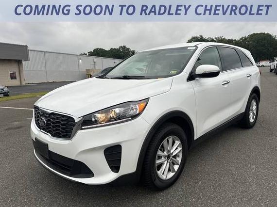 KIA SORENTO 2019 5XYPG4A35KG499871 image