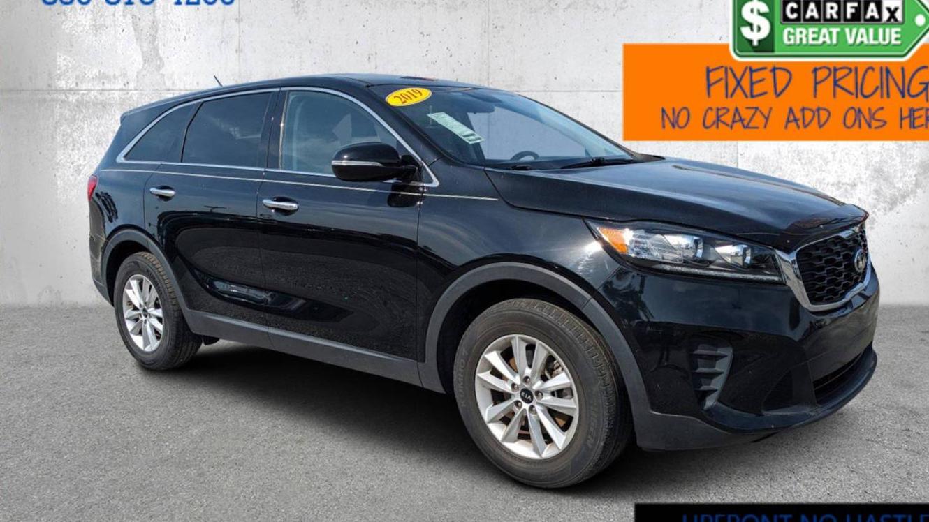 KIA SORENTO 2019 5XYPG4A39KG594126 image