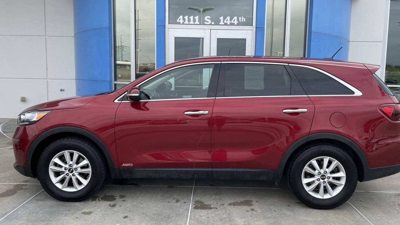 KIA SORENTO 2019 5XYPGDA30KG546904 image