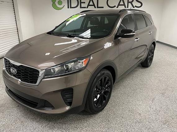 KIA SORENTO 2019 5XYPG4A51KG593988 image