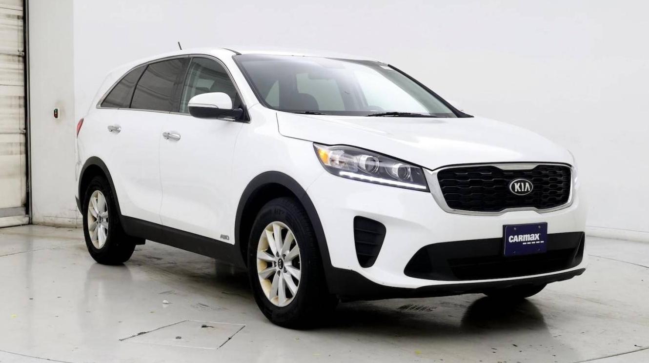 KIA SORENTO 2019 5XYPGDA33KG526744 image