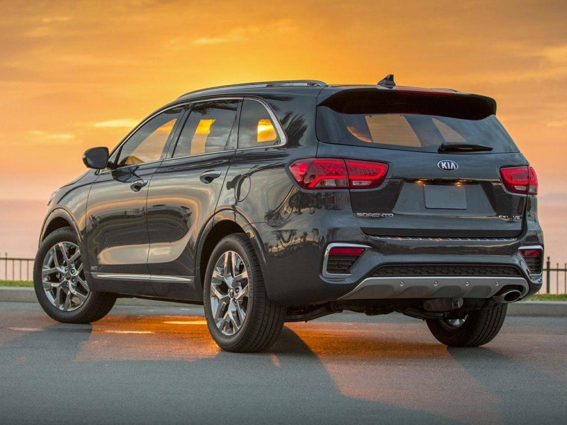 KIA SORENTO 2019 5XYPG4A30KG455549 image