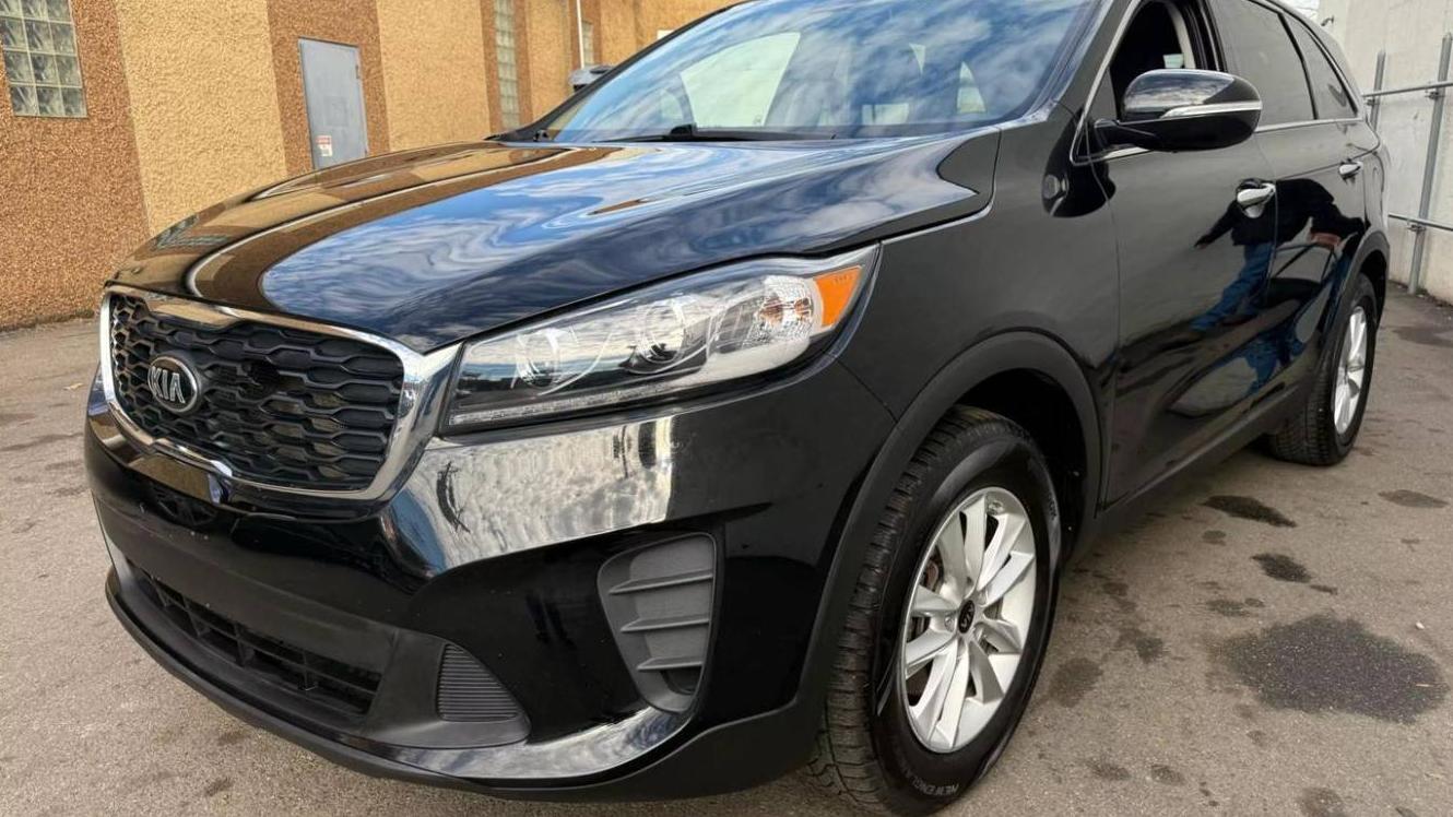 KIA SORENTO 2019 5XYPG4A3XKG458295 image