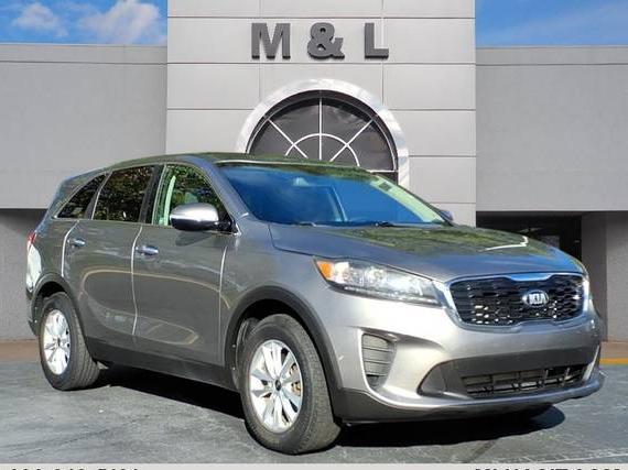 KIA SORENTO 2019 5XYPG4A37KG466001 image KIA SORENTO 2019 5XYPG4A37KG466001 image