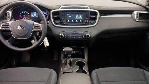 KIA SORENTO 2019 5XYPG4A36KG580720 image