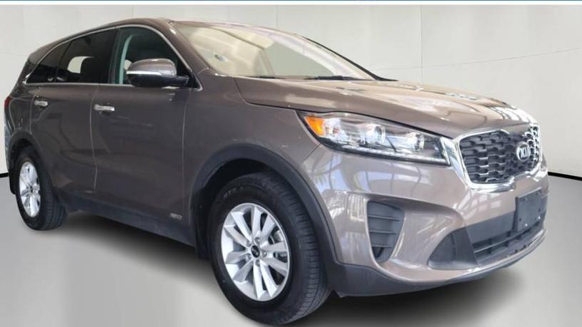 KIA SORENTO 2019 5XYPGDA31KG552825 image