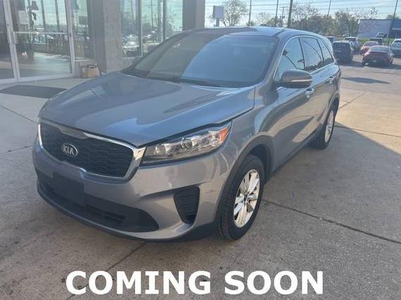 KIA SORENTO 2019 5XYPG4A34KG603640 image KIA SORENTO 2019 5XYPG4A34KG603640 image