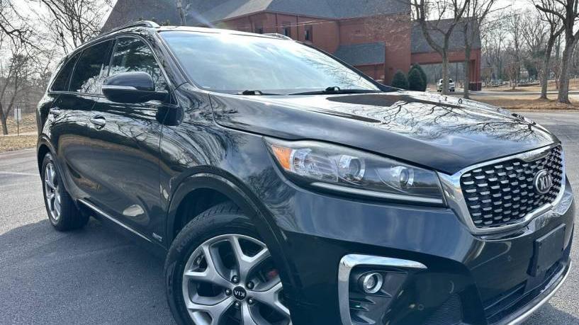 KIA SORENTO 2019 5XYPKDA52KG460560 image