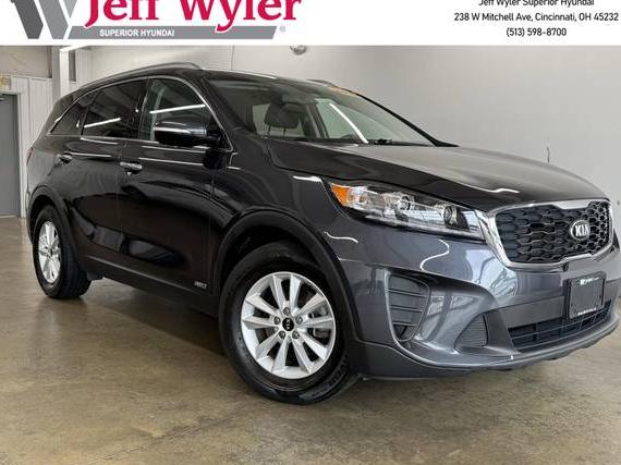 KIA SORENTO 2019 5XYPGDA52KG466389 image