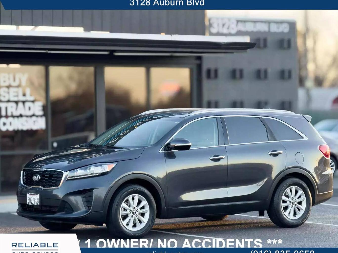 KIA SORENTO 2019 5XYPG4A56KG544639 image