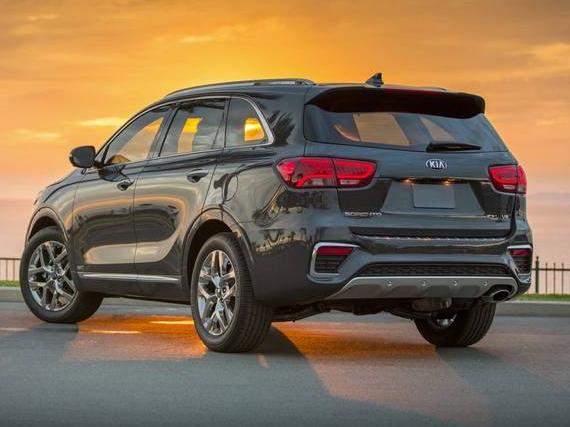 KIA SORENTO 2019 5XYPGDA52KG483984 image