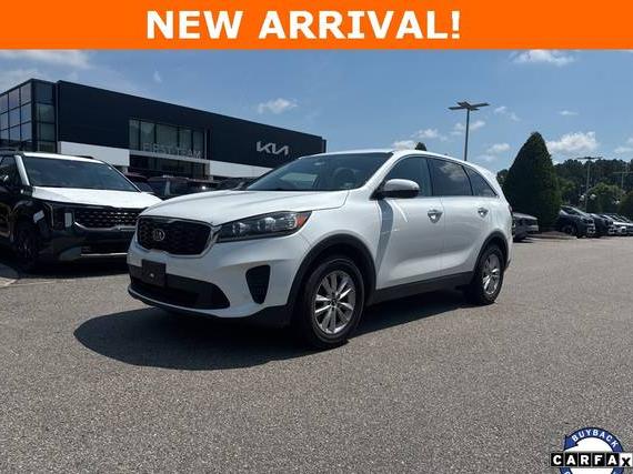 KIA SORENTO 2019 5XYPG4A38KG565717 image