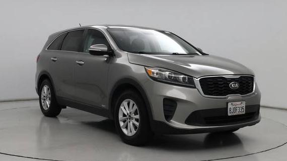 KIA SORENTO 2019 5XYPGDA56KG551946 image