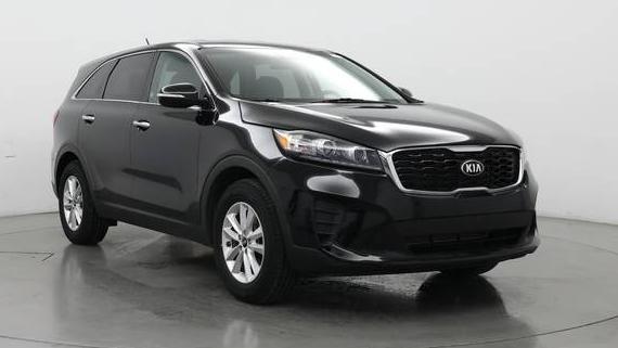 KIA SORENTO 2019 5XYPG4A3XKG595642 image