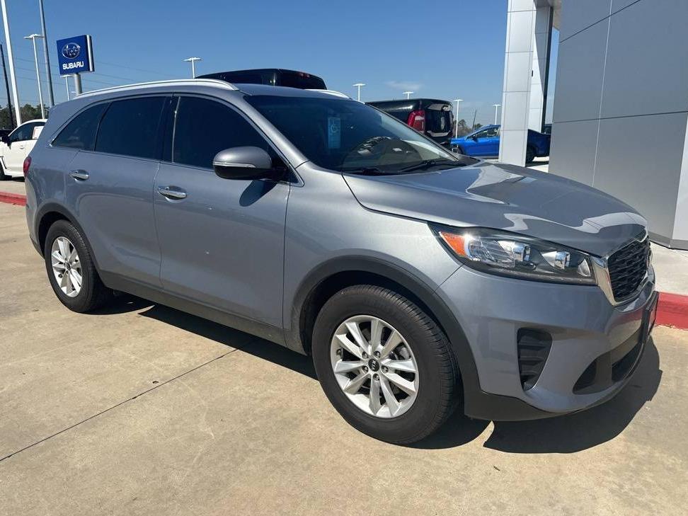 KIA SORENTO 2019 5XYPG4A38KG601146 image