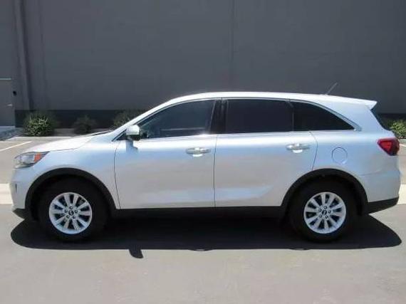 KIA SORENTO 2019 5XYPG4A33KG505649 image