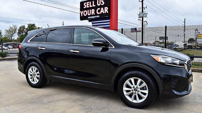 KIA SORENTO 2019 5XYPG4A56KG559139 image