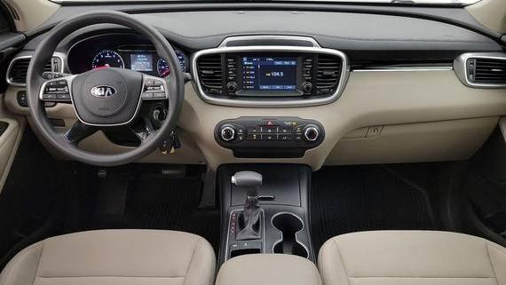 KIA SORENTO 2019 5XYPGDA37KG474065 image