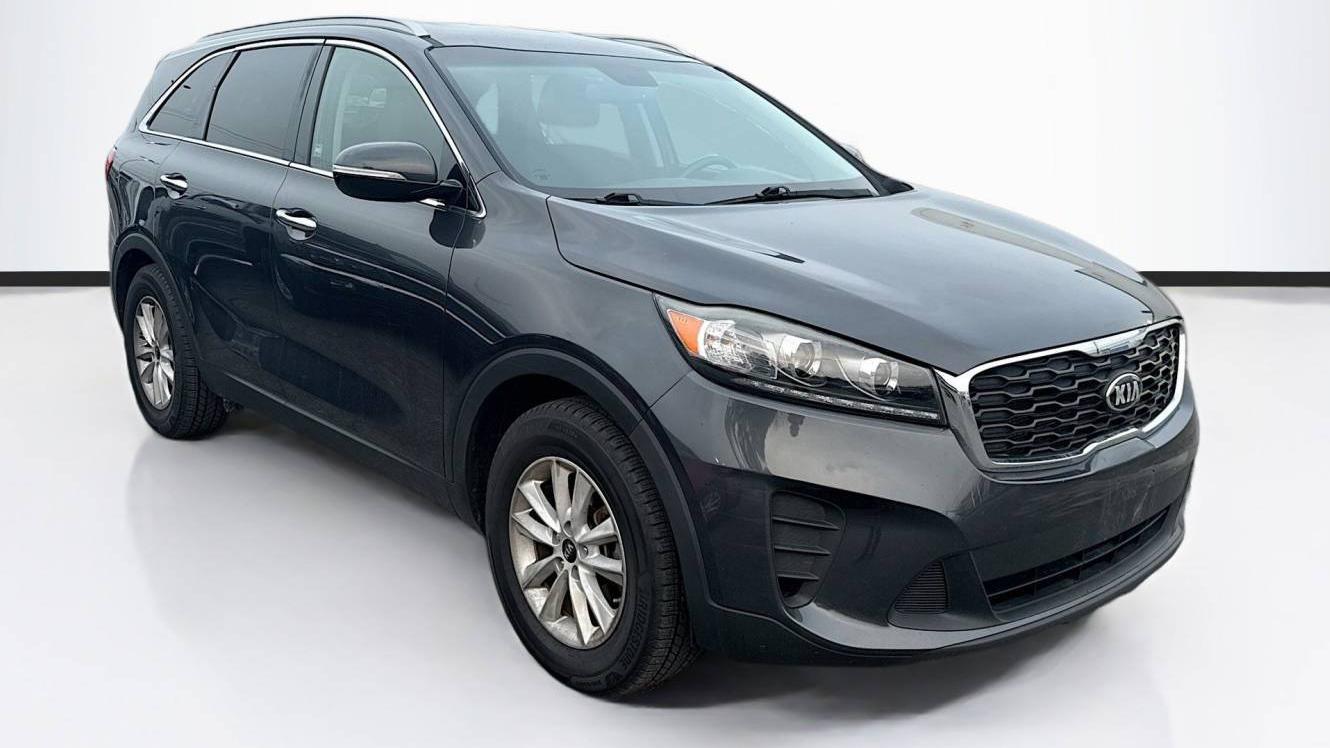 KIA SORENTO 2019 5XYPG4A3XKG433946 image