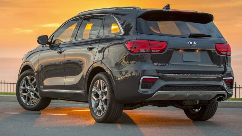 KIA SORENTO 2019 5XYPHDA58KG448587 image