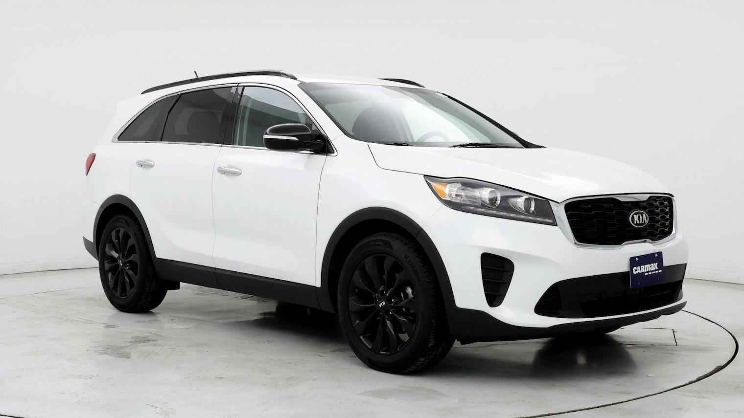 KIA SORENTO 2019 5XYPG4A52KG586208 image