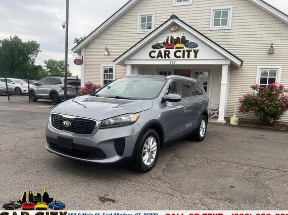 KIA SORENTO 2019 5XYPGDA36KG602683 image
