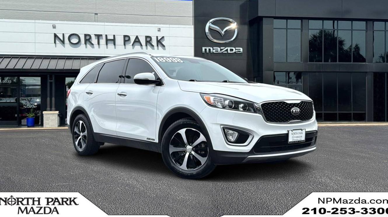 KIA SORENTO 2018 5XYPHDA55JG374785 image