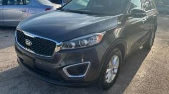 KIA SORENTO 2018 5XYPG4A59JG375649 image