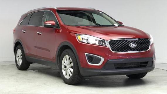 KIA SORENTO 2018 5XYPG4A31JG381850 image