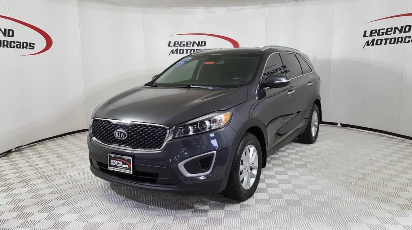 KIA SORENTO 2018 5XYPG4A32JG418839 image