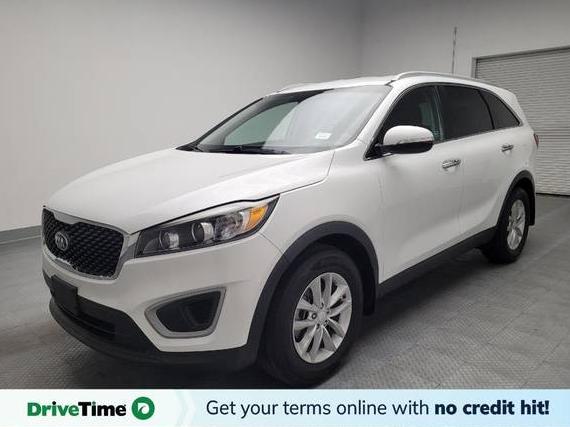 KIA SORENTO 2018 5XYPG4A34JG371572 image