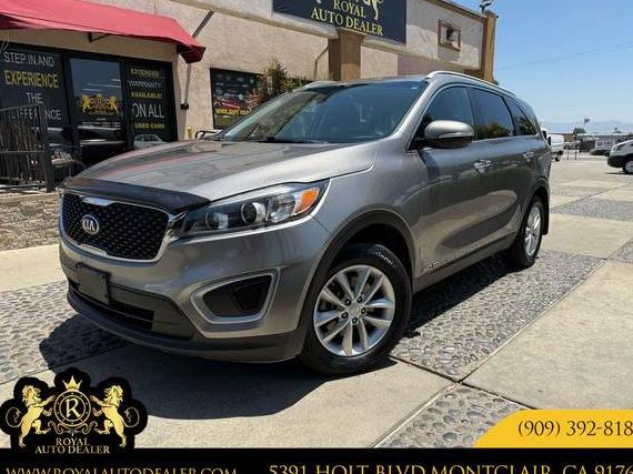 KIA SORENTO 2018 5XYPGDA56JG373860 image