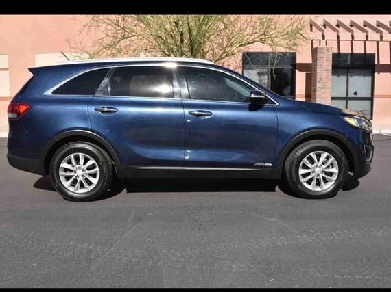 KIA SORENTO 2018 5XYPGDA55JG370352 image
