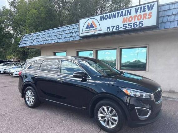 KIA SORENTO 2018 5XYPGDA34JG414162 image