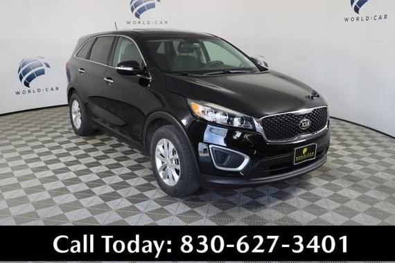 KIA SORENTO 2018 5XYPG4A35JG358670 image