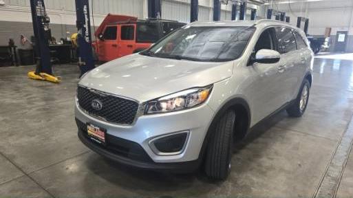 KIA SORENTO 2018 5XYPG4A33JG381929 image